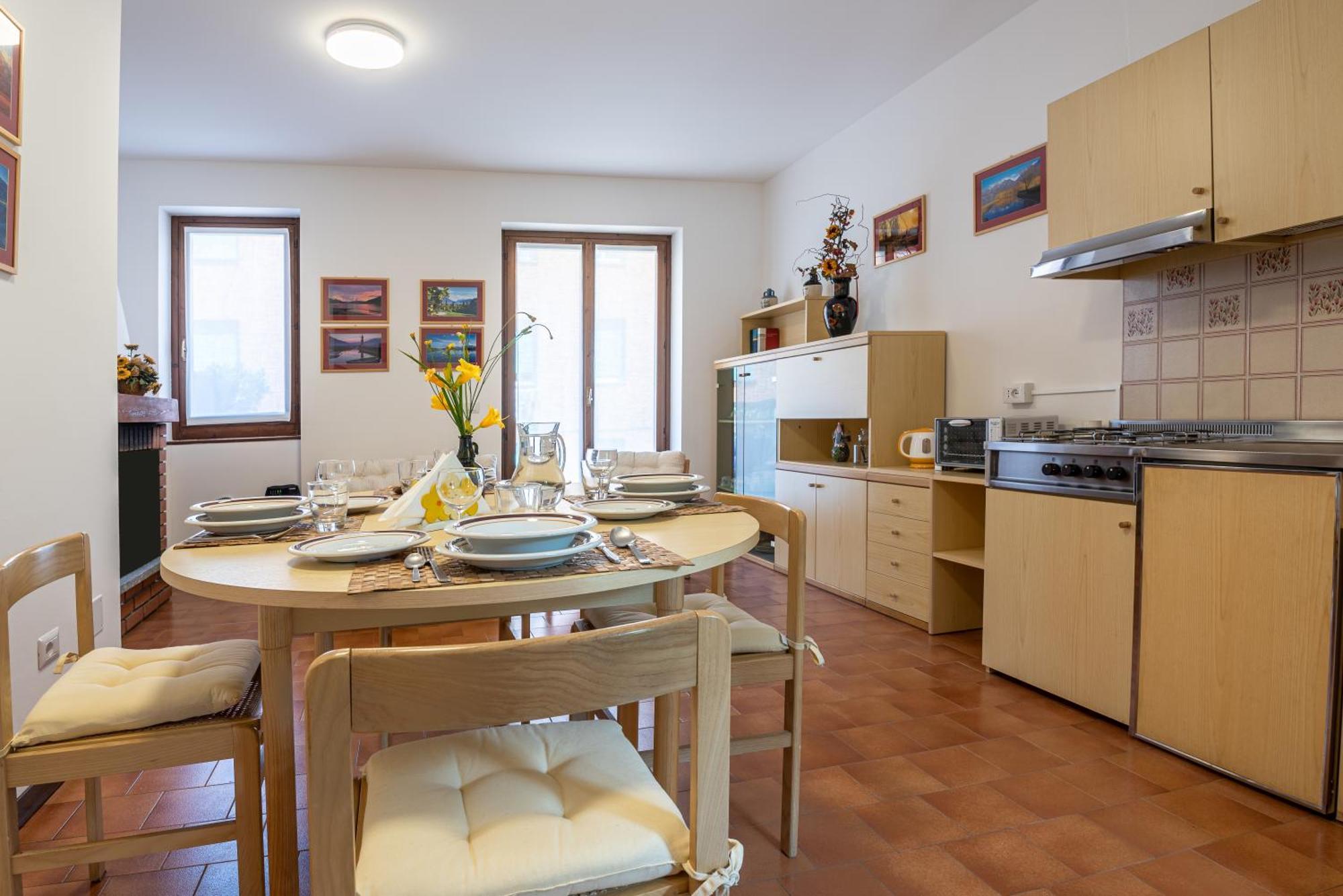 Terraced House On The Lakeside Of Gravedona - Larihome A04 Exterior photo